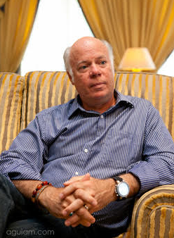 Paul Aurand teaching hypnotherapy